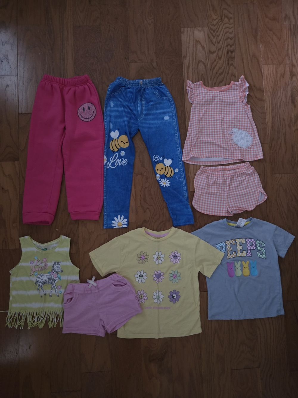 Girls 8 Piece Clothes Bundle. Size 5. 8 Pieces